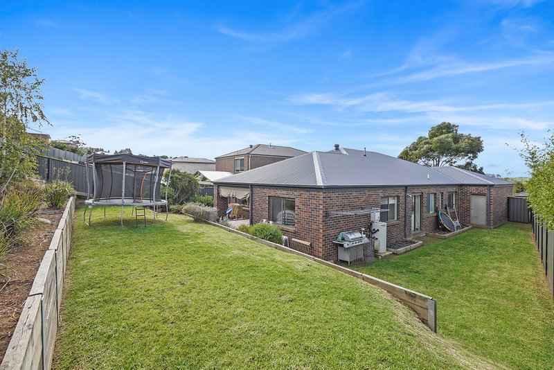 Photo - 23 Illawarra Way, Pakenham VIC 3810 - Image 12