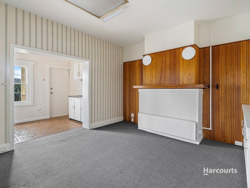 Photo - 2/3 Inglis Street, New Town TAS 7008 - Image 2
