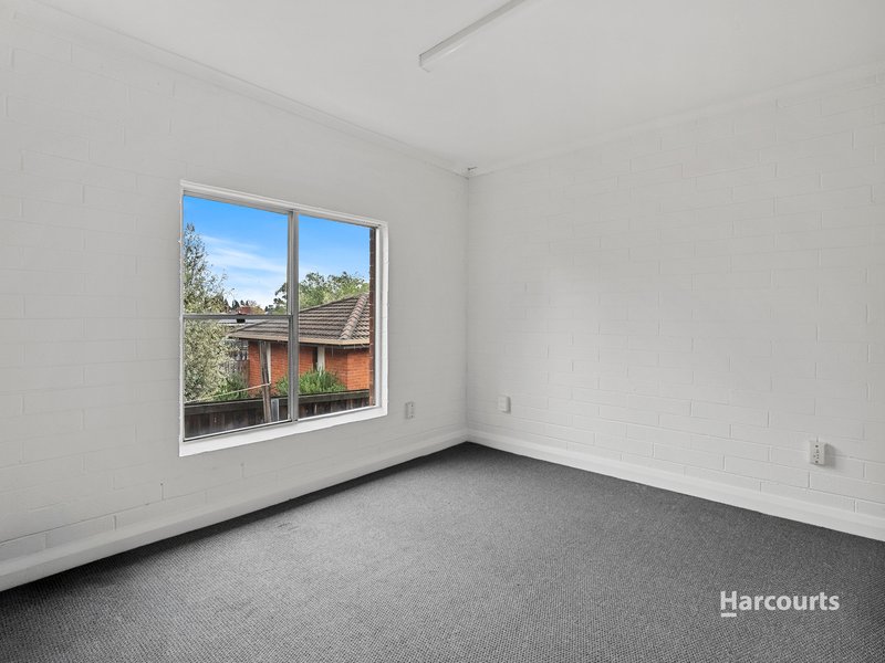 Photo - 2/3 Inglis Street, New Town TAS 7008 - Image 6