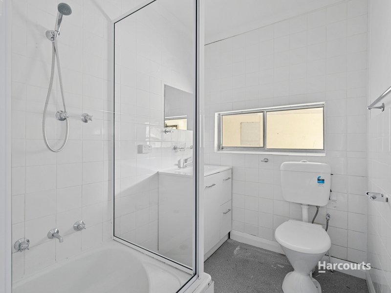 Photo - 2/3 Inglis Street, New Town TAS 7008 - Image 11