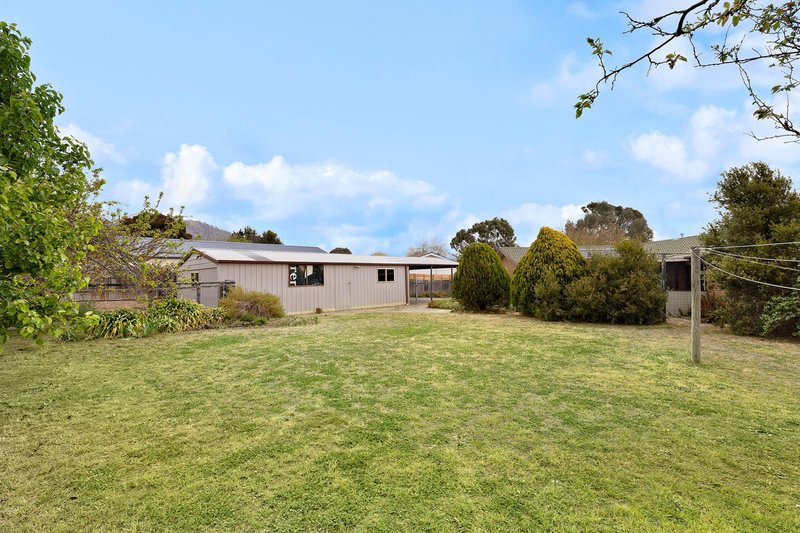 Photo - 23 Ironbark Crescent, Banks ACT 2906 - Image 19