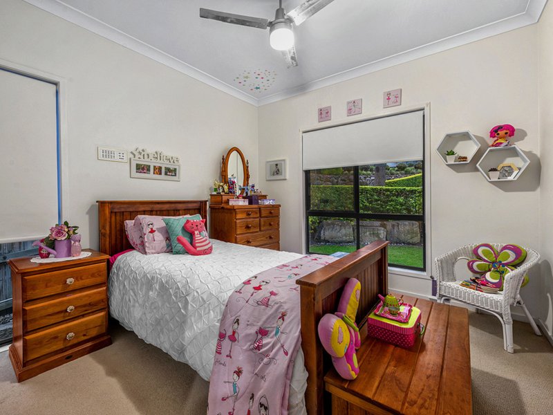 Photo - 23 Ironbark Place, Bridgeman Downs QLD 4035 - Image 16