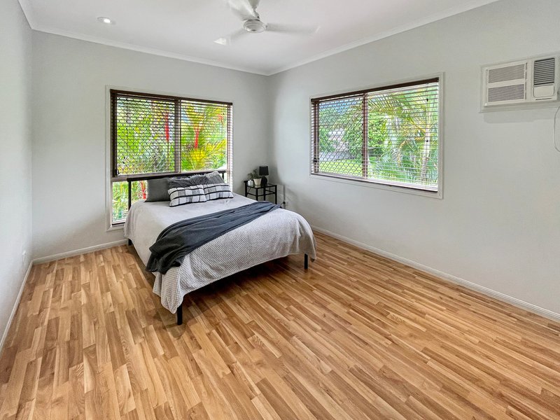 Photo - 23 Isaac Smith Close, Kewarra Beach QLD 4879 - Image 10