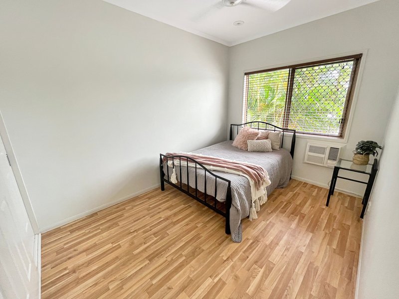 Photo - 23 Isaac Smith Close, Kewarra Beach QLD 4879 - Image 11