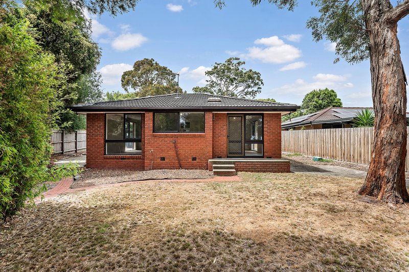 Photo - 23 Isabella Crescent, Frankston VIC 3199 - Image 6