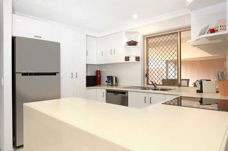 Photo - 23 Jamieson Drive, Parkwood QLD 4214 - Image 4