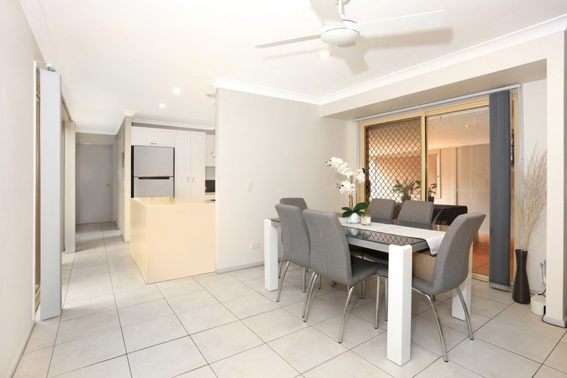 Photo - 23 Jamieson Drive, Parkwood QLD 4214 - Image 5