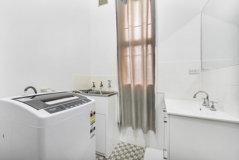 Photo - 2/3 Jane Street, Smithfield NSW 2164 - Image 3