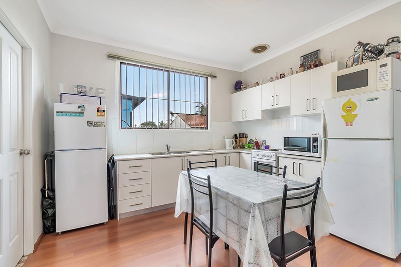 2/3 Jane Street, Smithfield NSW 2164