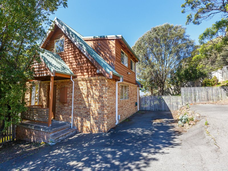 Photo - 2/3 Jasanda Drive, Montrose TAS 7010 - Image 2