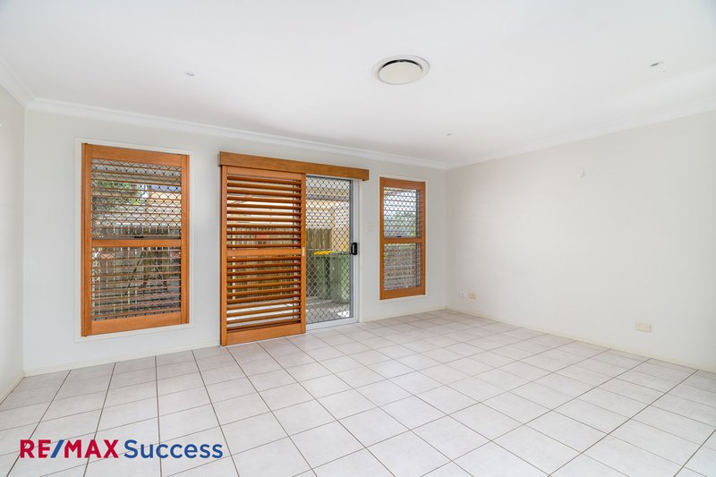 Photo - 2/3 Jewell Street, Centenary Heights QLD 4350 - Image 2