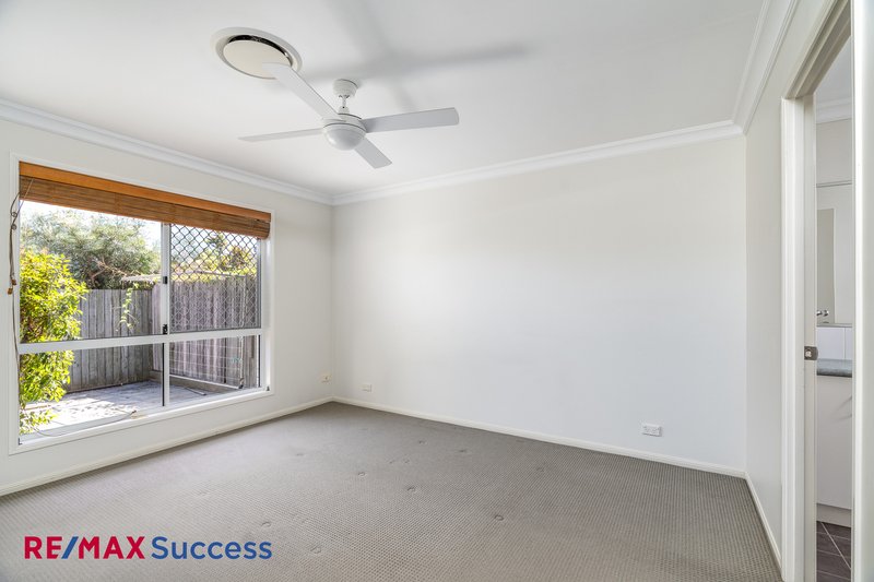 Photo - 2/3 Jewell Street, Centenary Heights QLD 4350 - Image 4