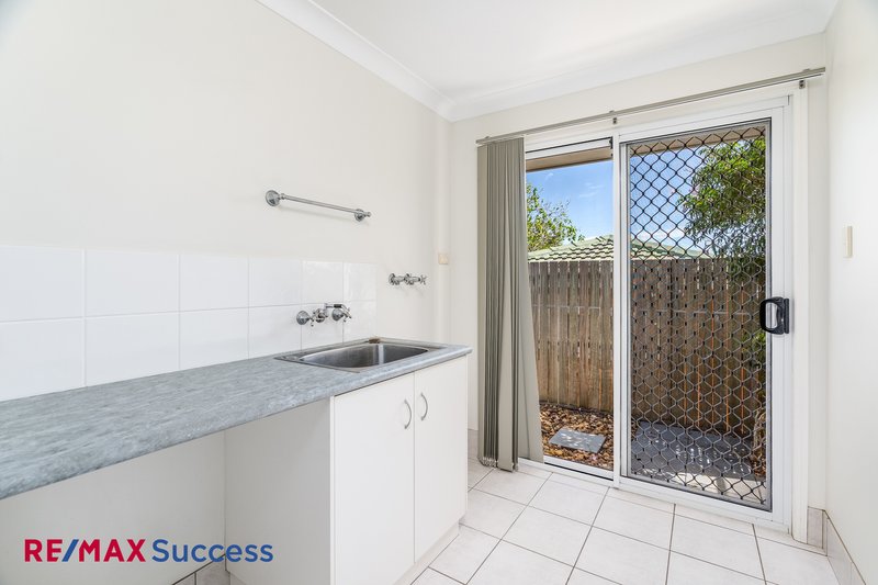 Photo - 2/3 Jewell Street, Centenary Heights QLD 4350 - Image 9