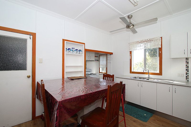 Photo - 23 Joffre Street, Booval QLD 4304 - Image 5