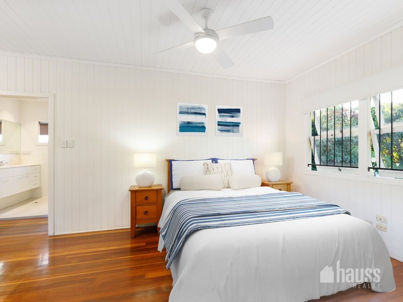 Photo - 23 Junction Street, Sherwood QLD 4075 - Image 6