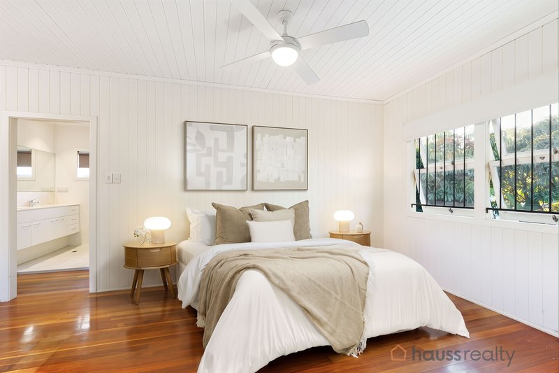 Photo - 23 Junction Street, Sherwood QLD 4075 - Image 6