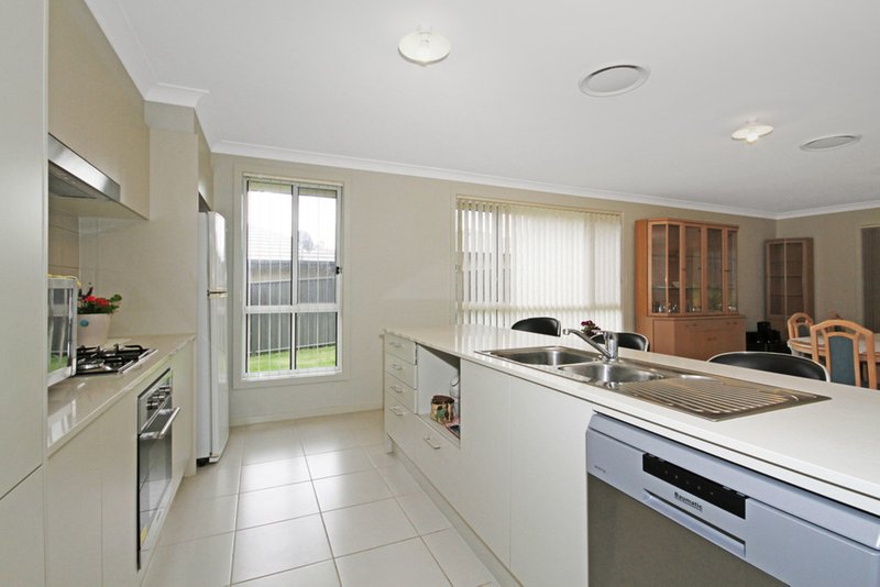 Photo - 23 Kanuka Drive, Ulladulla NSW 2539 - Image 6