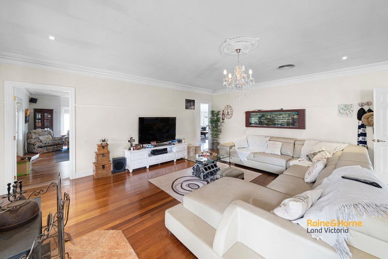 Photo - 23 Kelly Street, Beveridge VIC 3753 - Image 8