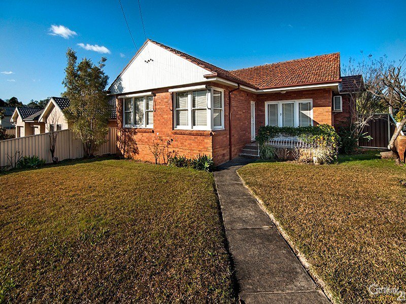 23 Kennedy Street, Picnic Point NSW 2213