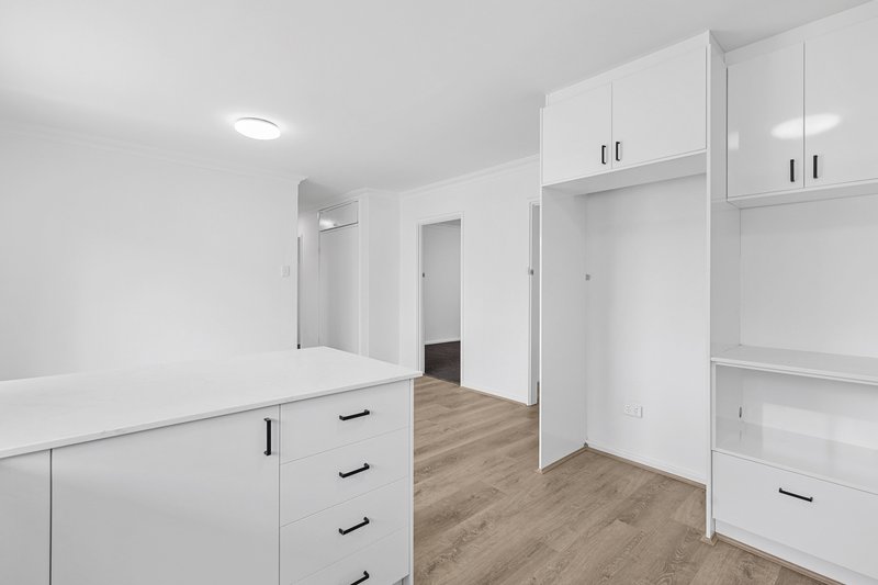 Photo - 23 Kennett Street, Maddington WA 6109 - Image 5