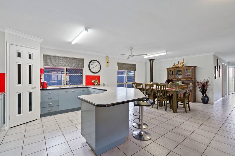 Photo - 23 Kentwood Drive, Bray Park QLD 4500 - Image 8