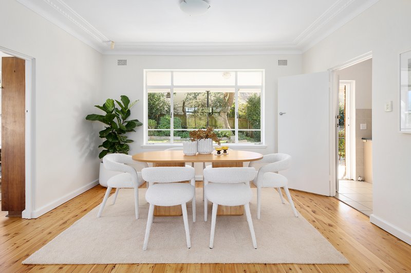 Photo - 23 Kiamala Crescent, Killara NSW 2071 - Image 3