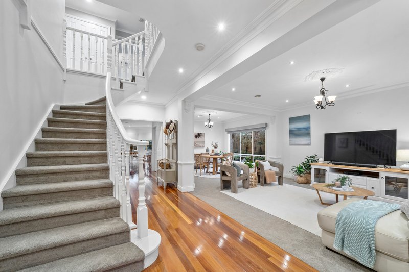 Photo - 23 Kilcunda Drive, Rowville VIC 3178 - Image 8