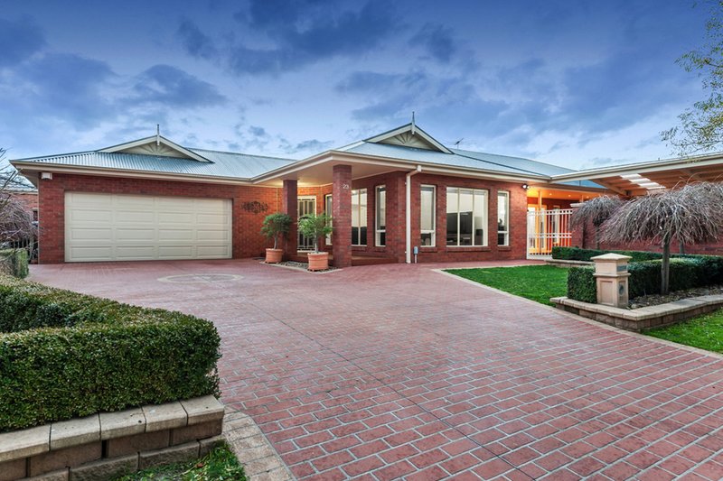 23 Kings Glen, Craigieburn VIC 3064