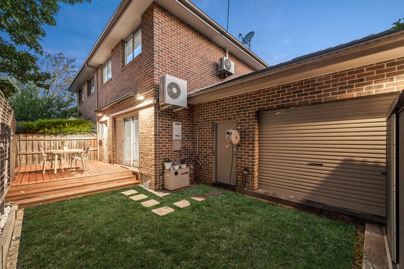 Photo - 23 Kingswood Rise, Box Hill South VIC 3128 - Image 13