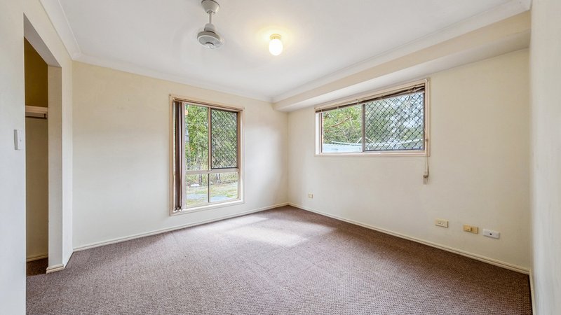 Photo - 23 Lake Amaroo Court, Logan Reserve QLD 4133 - Image 6