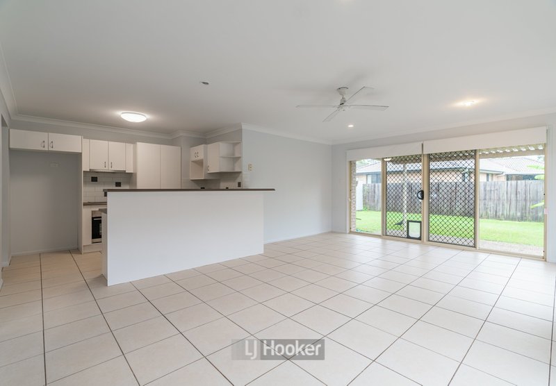 Photo - 23 Lake Borumba Street, Logan Reserve QLD 4133 - Image 6