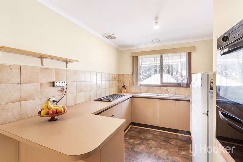 Photo - 23 Lamb Grove, Hoppers Crossing VIC 3029 - Image 6