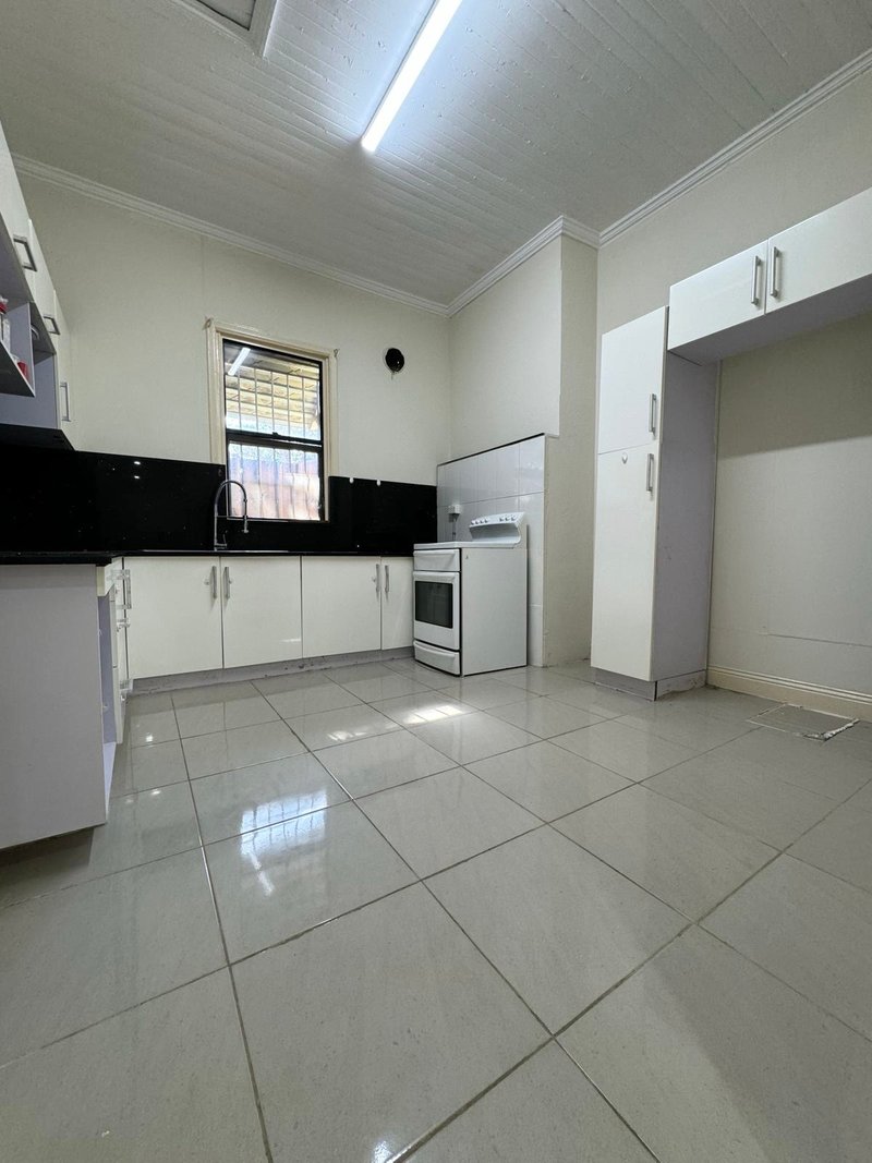 Photo - 23 Lawson Street, Fairfield NSW 2165 - Image 2