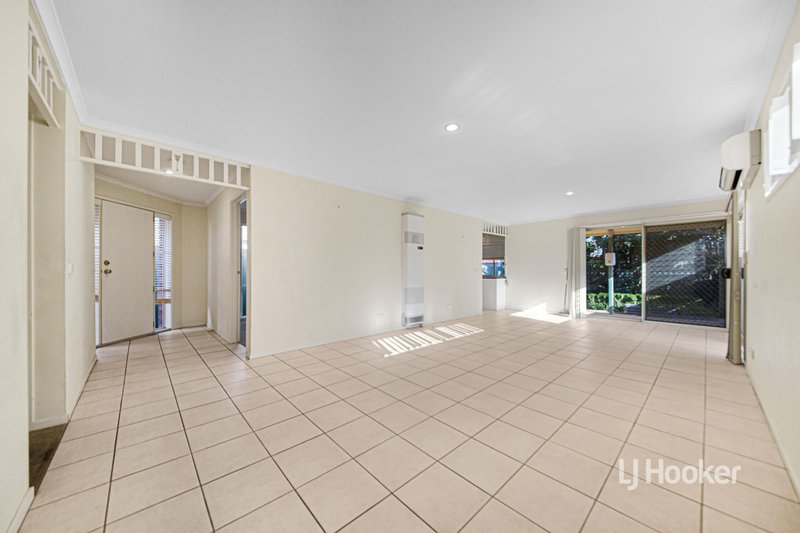 Photo - 23 Leda Drive, Tarneit VIC 3029 - Image 4