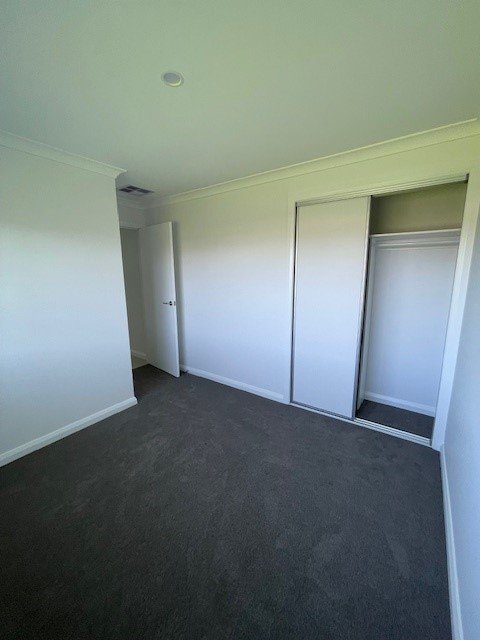 Photo - 23 Lewis Crescent, Finley NSW 2713 - Image 3