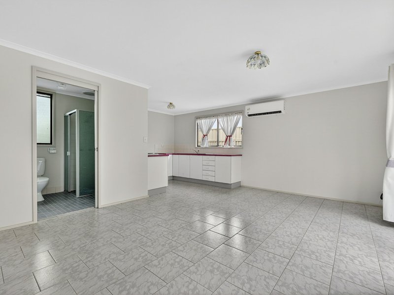 Photo - 23 Liamena Avenue, San Remo NSW 2262 - Image 3