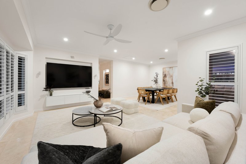 Photo - 23 Lindfield Circuit, Robertson QLD 4109 - Image 5