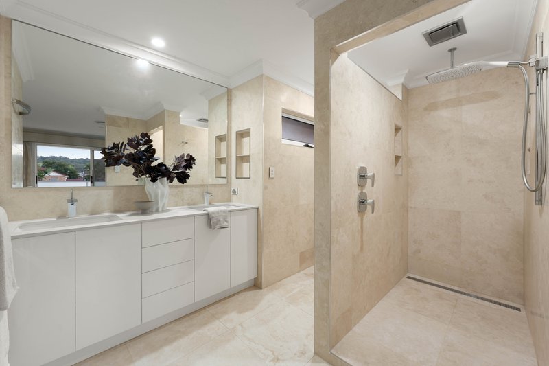 Photo - 23 Lindfield Circuit, Robertson QLD 4109 - Image 23