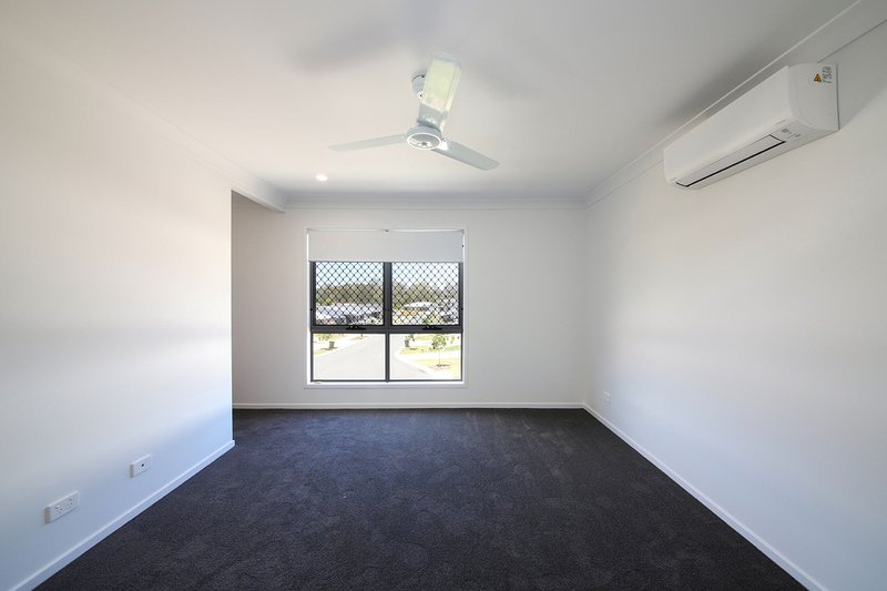 Photo - 23 Little Court, Morayfield QLD 4506 - Image 5