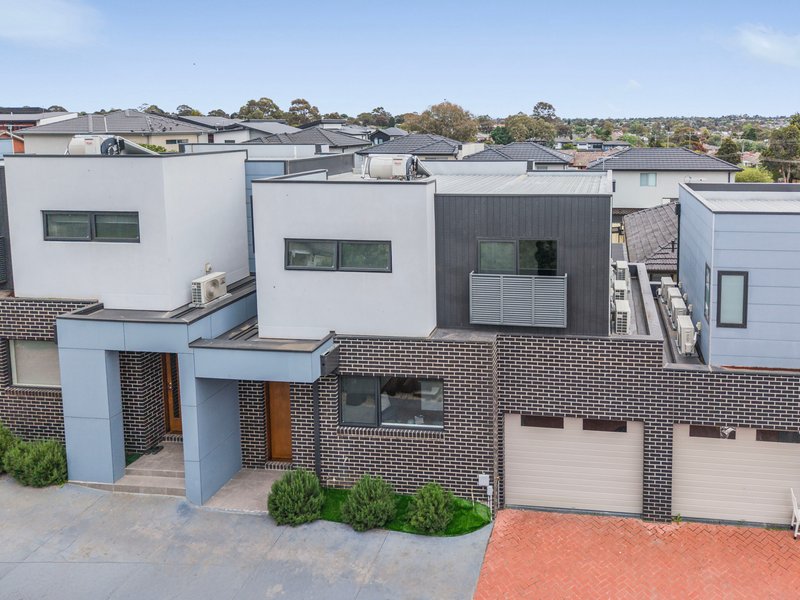 Photo - 2/3 Loddon Avenue, Reservoir VIC 3073 - Image 2