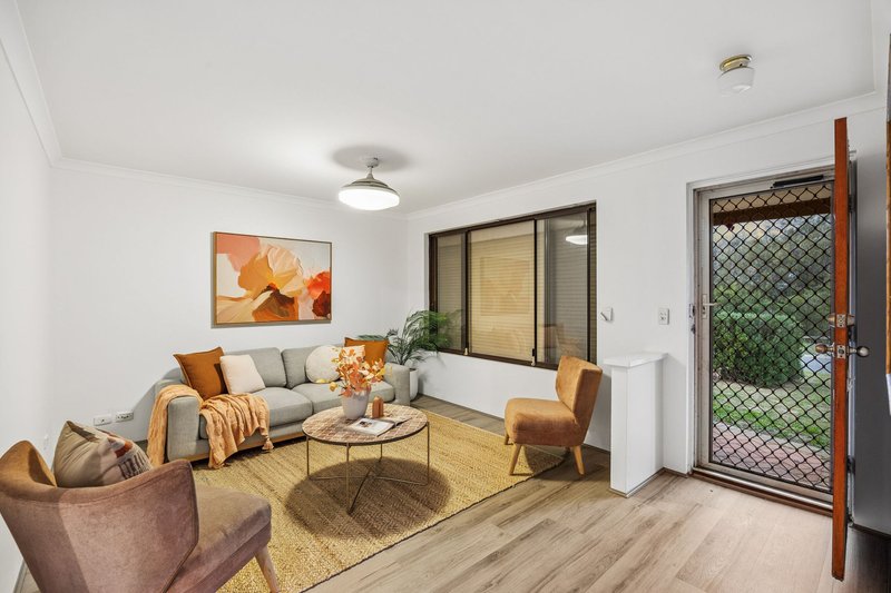 Photo - 23 Lynas Way, Quinns Rocks WA 6030 - Image 4