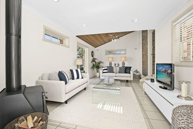 Photo - 23 Maas Street, Cromer NSW 2099 - Image 3