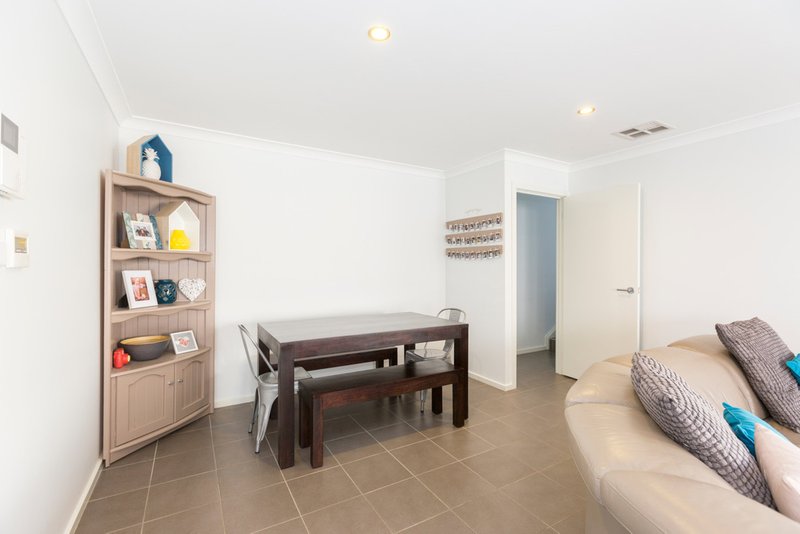 Photo - 23 Macandie Street, Casey ACT 2913 - Image 7