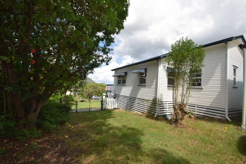 Photo - 23 Mack Street, Esk QLD 4312 - Image 10