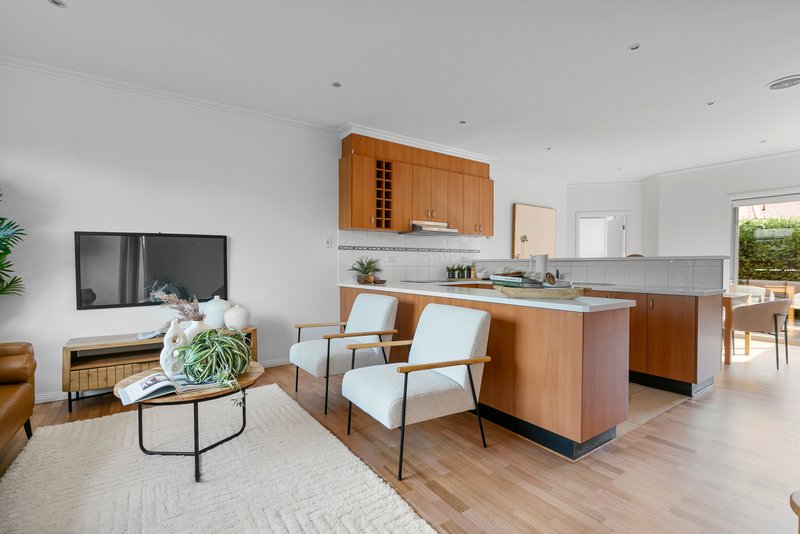 Photo - 2/3 Mack Street, Reservoir VIC 3073 - Image 2