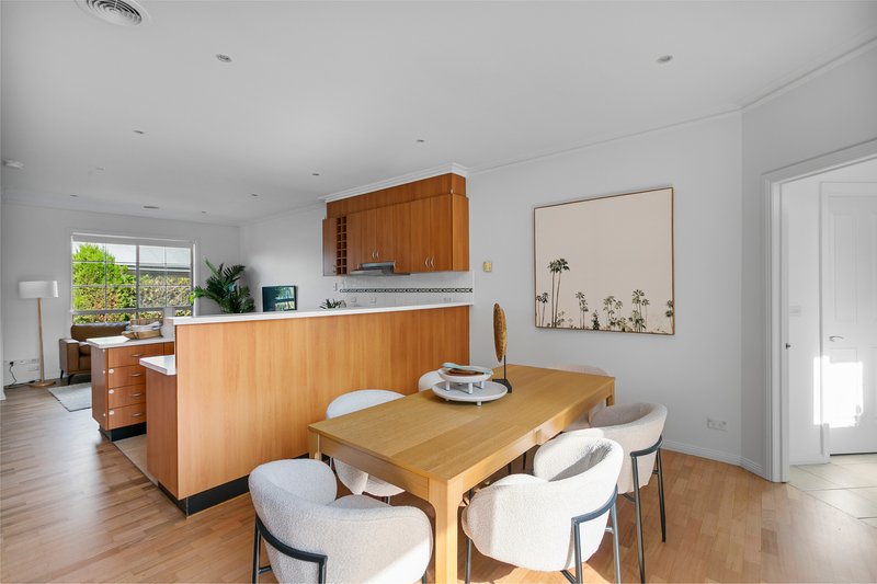 Photo - 2/3 Mack Street, Reservoir VIC 3073 - Image 6