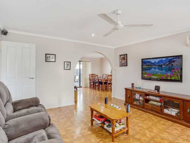 Photo - 23 Mandarin Court, Nerang QLD 4211 - Image 3