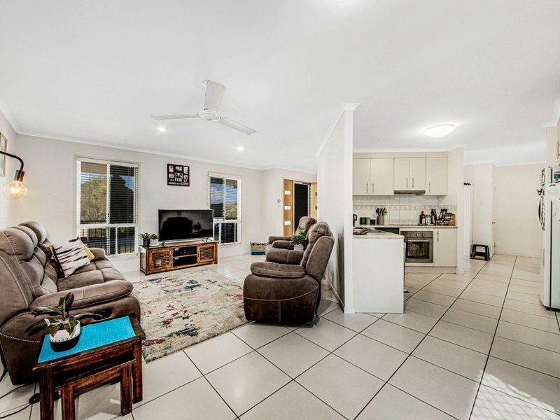 Photo - 23 Marina Avenue, Boyne Island QLD 4680 - Image 5