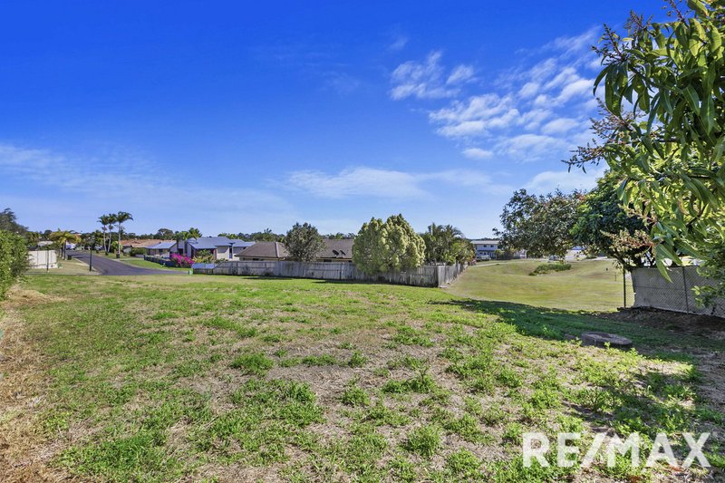 Photo - 23 Marineview Avenue, Scarness QLD 4655 - Image 5