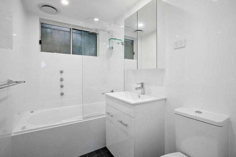 Photo - 2/3 Marjory Thomas Place, Balgowlah NSW 2093 - Image 5